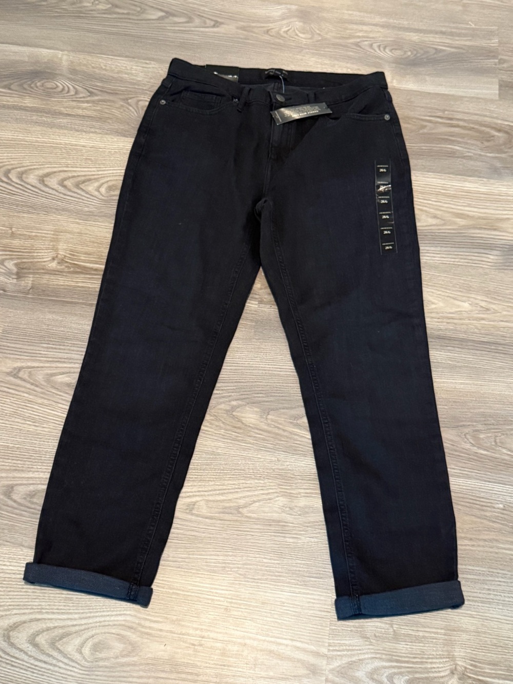 Banana Republic Girlfriend Jean Black Low Rise Women’s size 28 / 6 NWT Soft!